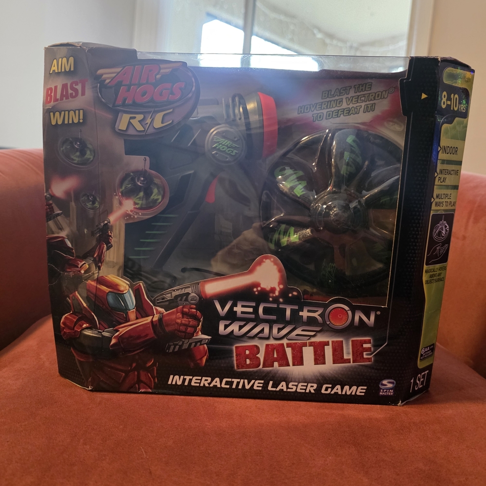 Air Hogs Vectron Wave Battle Interactive Laser Game